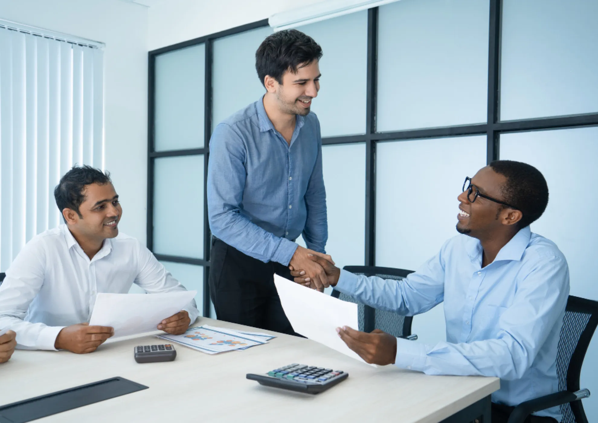 Unifiez Votre Voix. Distinguez-vous de la Foule. Faites Reconnaître Votre Marque.